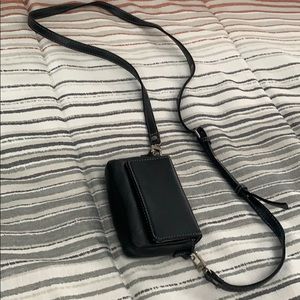 Thirty-one crossbody wallet